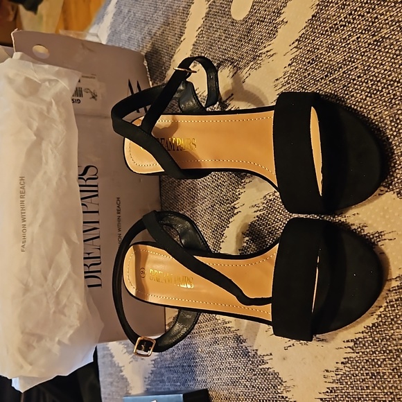 DREAMPAIRS - Picture 3 of 5